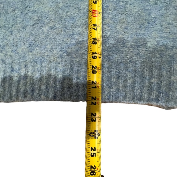English Factory Women’s Light Blue Cozy Crewneck Sweater Size Medium NWT - Picture 7 of 12